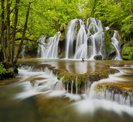 Obraz premium Cascades des Tufs, Arbois, Jura, Frankreich