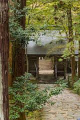 日本　滋賀県東近江市にある湖東三山の一つ、百済寺の仁王門