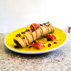 Snack rollo saludable con frutas