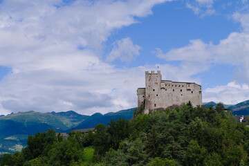 Fototapeta na wymiar Castello di San Michele