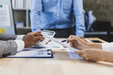 Meeting to discuss strategy analysis and present business planning. Brainstorming to exchange ideas among colleagues in the organization.