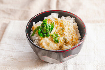 みそ味のとろろかけご飯