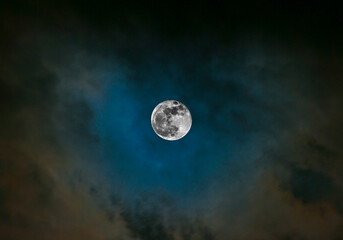Naklejka na ściany i meble moon in the deep blue sky