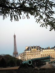 Eiffel tower in the morning - 7th arrondissement - district - Paris - France - obrazy, fototapety, plakaty