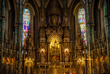 Fototapeta premium Ottawa, Canada - December 31 2018: Notre Dame Cathedral Basilica of Ottawa