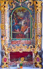 Innenansicht der Pfarrkirche Grän in der Gemeinde Grän in Tirol (Österreich)
