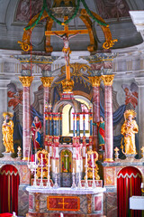 Innenansicht der Pfarrkirche Grän in der Gemeinde Grän in Tirol (Österreich)