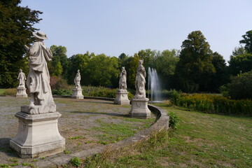 Barocke Skulpturen im agra-park in Markkleeberg