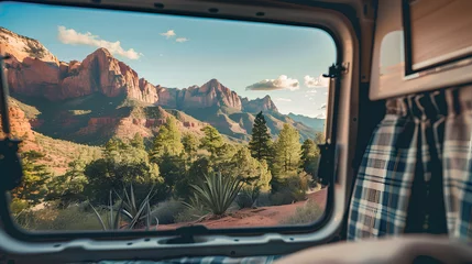 Rugzak Close-up view of a camper van, with Arizona-like mountains in the background, epitomizing the off-road camping lifestyle. © Uliana