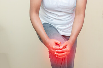 imitative presentation of knee pain. 