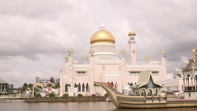 golden domes and minarets of iconic Sultan Omar Ali Saifuddien Mosque in Bandar Seri Bagawan in Brunei Darussalam
