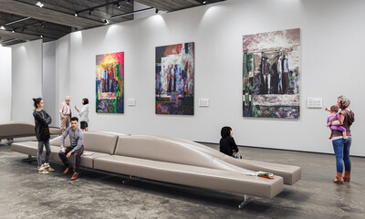 Audience Inside Modern Art Gallery - 3D Visualization