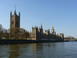 Fototapeta na wymiar Palais de Westminster et Tamise à Londres