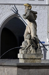 Neptunbrunnen auf dem Marktplatz in Weimar © Fotolyse