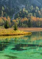 herbstlicher Brunnsee, Salzatal, Steiermark, Österreich