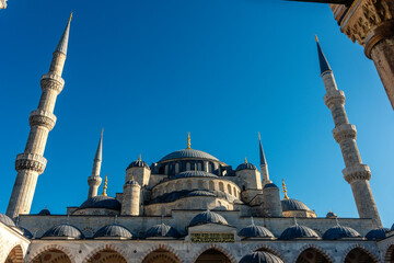 Fototapeta na wymiar Close-up view of Blue Mosque or Sultanahmet Mosque in Istanbul, Turkey.