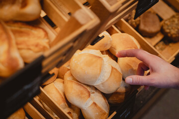 Frische Brötchen in der Bäckerei