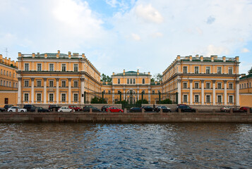 Fototapeta na wymiar Mansion G.R. Derzhavin in St. Petersburg, on the Fontanka embankment