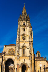 Fototapeta na wymiar Metropolitan Cathedral Basilica of San Salvador. Oviedo, Asturias, Spain.