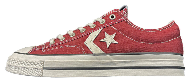 Converse Star Player 76 low top unisex sneaker.