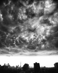 Ghostbusters Sky. Massive storm clouds engulfing Toronto's skyline. - obrazy, fototapety, plakaty