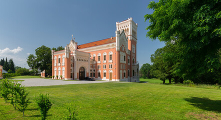 Fototapeta na wymiar Schloss Rotenturm, Rotenturm an der Pinka, Burgenland, Österreich