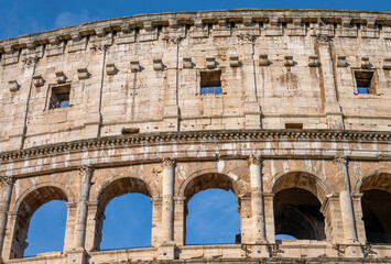 Obraz premium A closeup view of the Colosseum wall