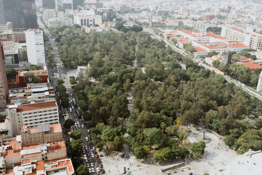 Bird's-eye view of city center skyline in cdmx