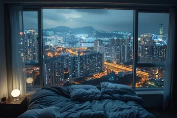 Foto op Plexiglas A large bedroom with a view of the city. The room is decorated with a black bed, a white bedspread, and a black and white rug. The room has a modern and sophisticated feel © Yuliia