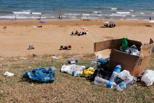 Garbage on the background of the sea