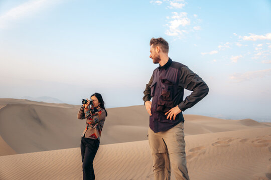 Travel couple in the desert