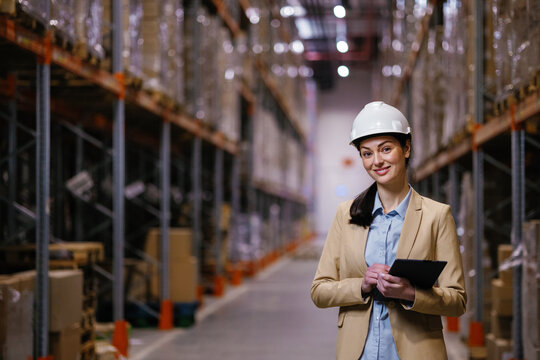 Warehouse managment quality control inspection worker - Powered by Adobe