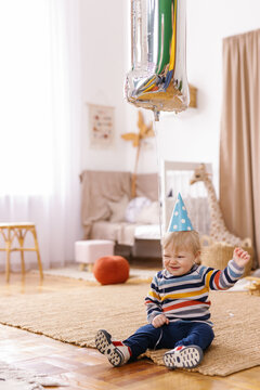 Birthday balloon negative emotion home party initiation child's room