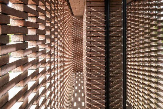 bricks and grid