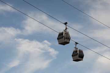 Obraz premium Cable Cars on a Cloudy Day