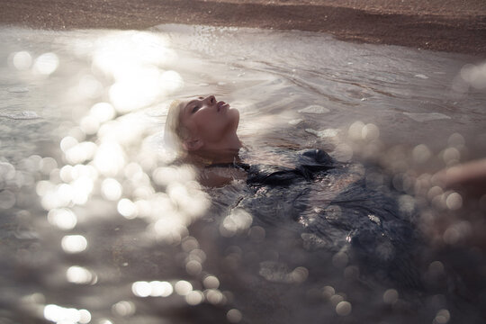 Daydreaming in the ocean