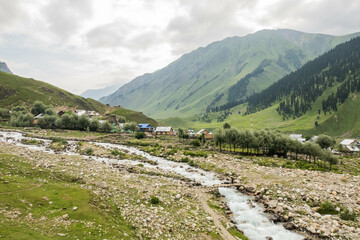 Fototapeta na wymiar Trekking to Sukhnai village, Warwan Valley, Kashmir, India