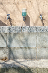 街中の様々な建造物の壁の模様