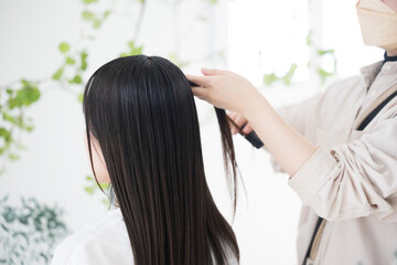 Hair Salon Arsham|久留米美容室で叶える旅するようなスタイル体験