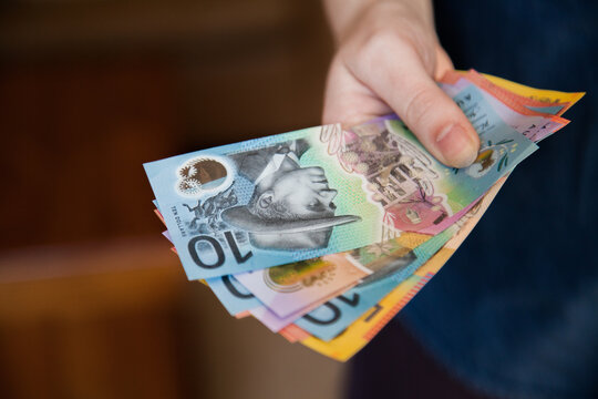 New Australian notes ten and five dollars