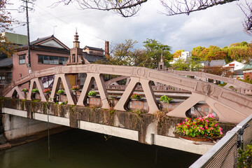 湊川に架かる忍者ハットリくんロードの復興橋（富山県氷見市）