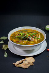 vegetable soup with bread
