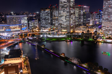 Naklejka premium マジックアワーのみなとみらい