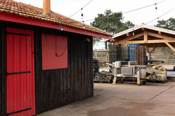 Une exploitation et cabane ostréiculteurs à Arcachon en France