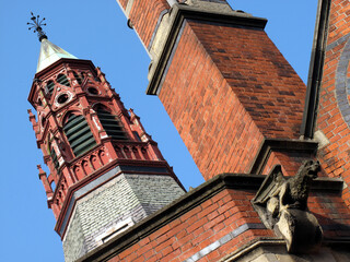 Queen's University of Belfast - Queen's - QUB - Chartered in 1845, opened in 1849 as 'Queen's...