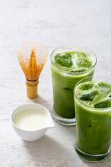 アイス抹茶ラテ、宇治茶から作る本格的な日本の抹茶ラテ