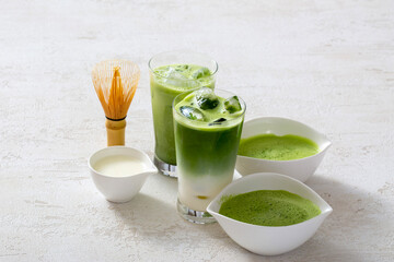 アイス抹茶ラテ、宇治茶から作る本格的な日本の抹茶ラテ