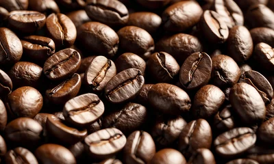Keuken spatwand met foto Aromatic roasted coffee beans background © Dinadesign