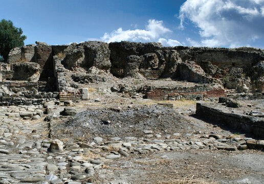 Sibari (Sybaris) was an important city of Magna Graecia, this important archaeological park is located in today's Calabria, in southern Italy