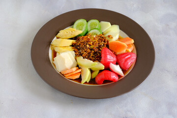 rujak buah, Indonesian fruit salad with peanut sauce